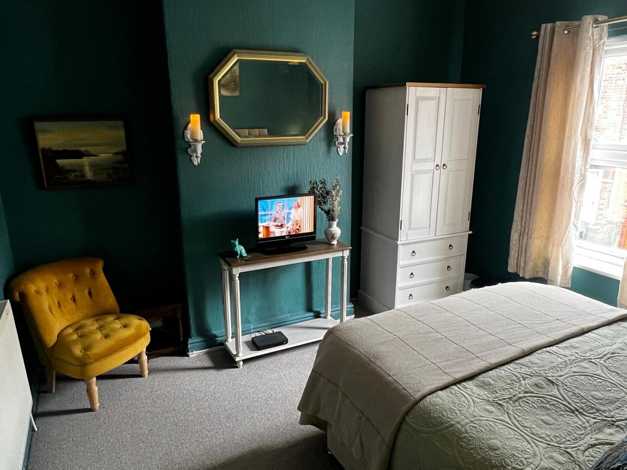 Robin'S Hollow: 2Bd Home Near Wrexham Afc Экстерьер фото